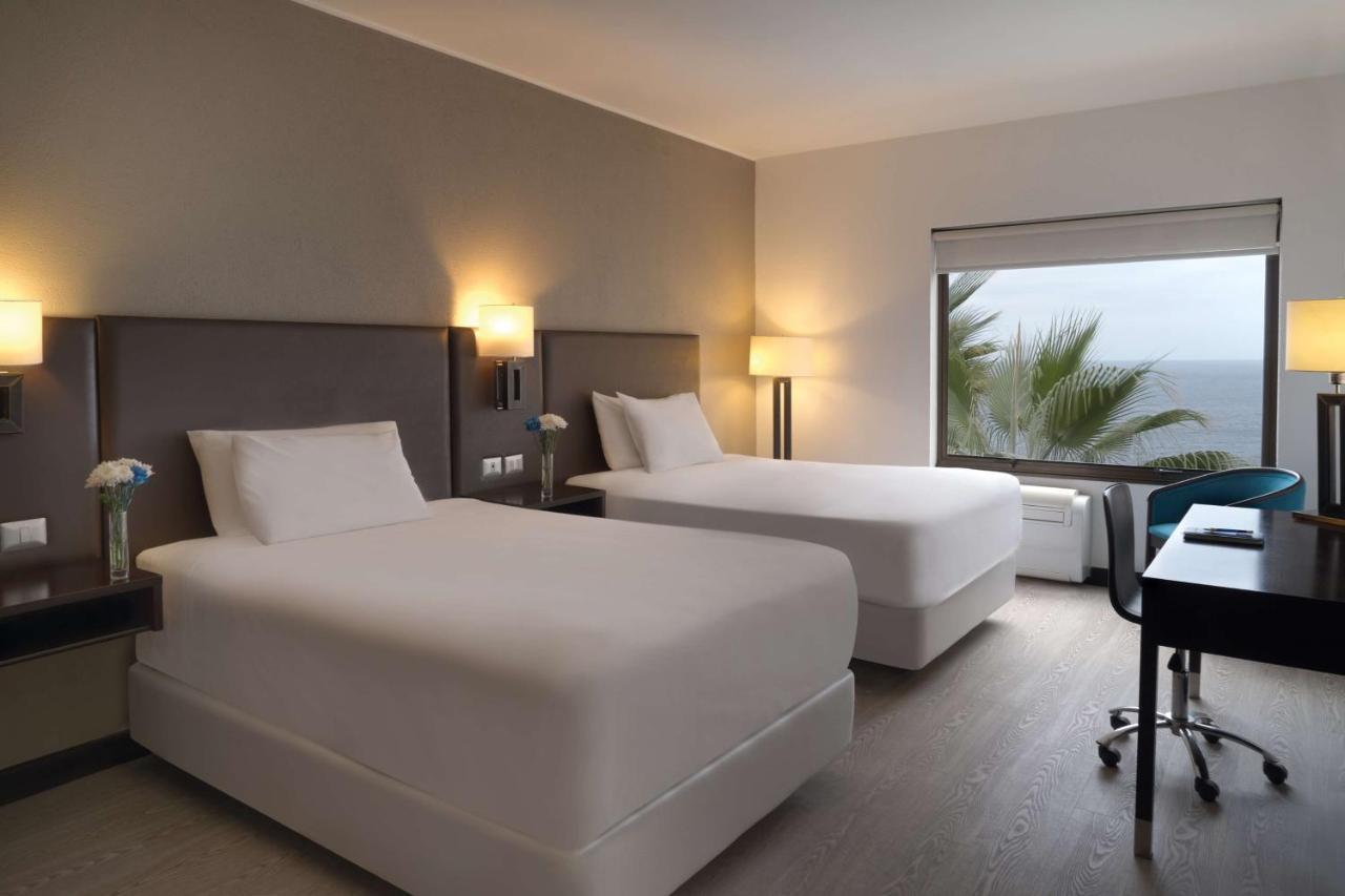 Nh Iquique Costa Hotel Buitenkant foto